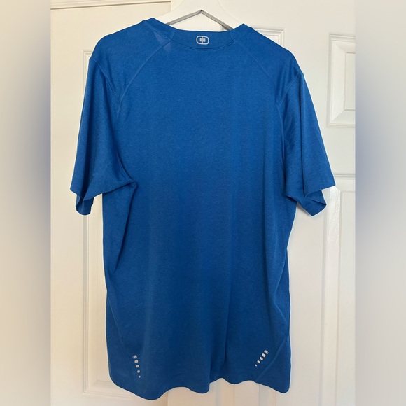 Ogio XL blue T-shirt - Picture 2 of 2